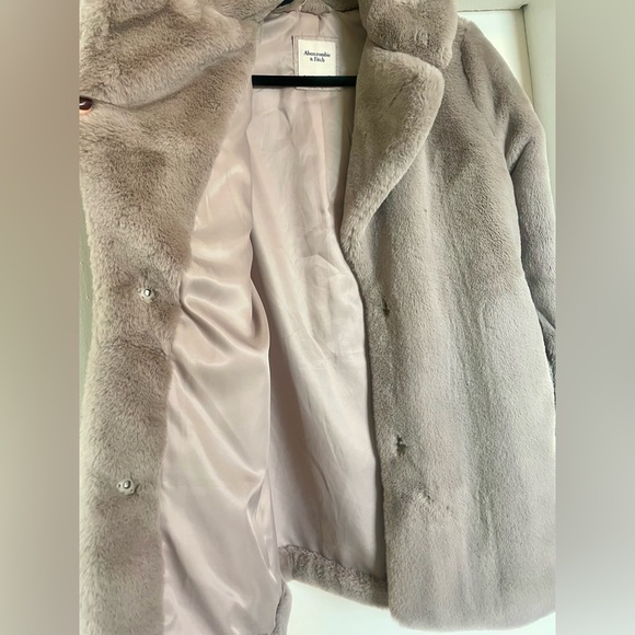 Abercrombie mid length faux fur jacket, M - Picture 4 of 4